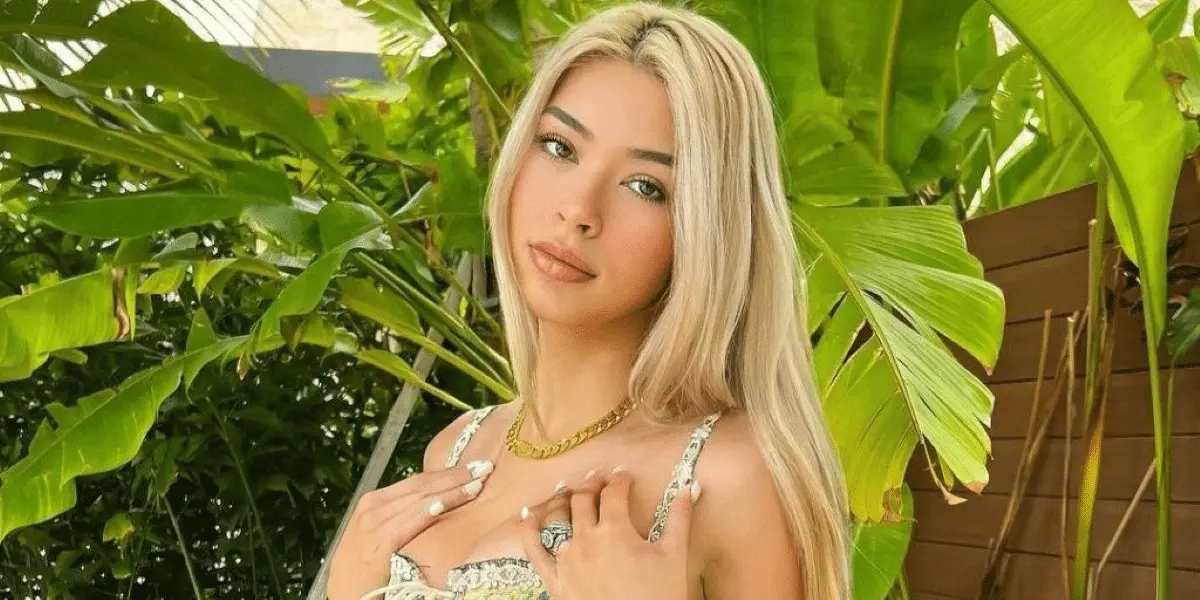 AISHAH SOFEY: Rising Social Media Star and Lifestyle Influencer ...